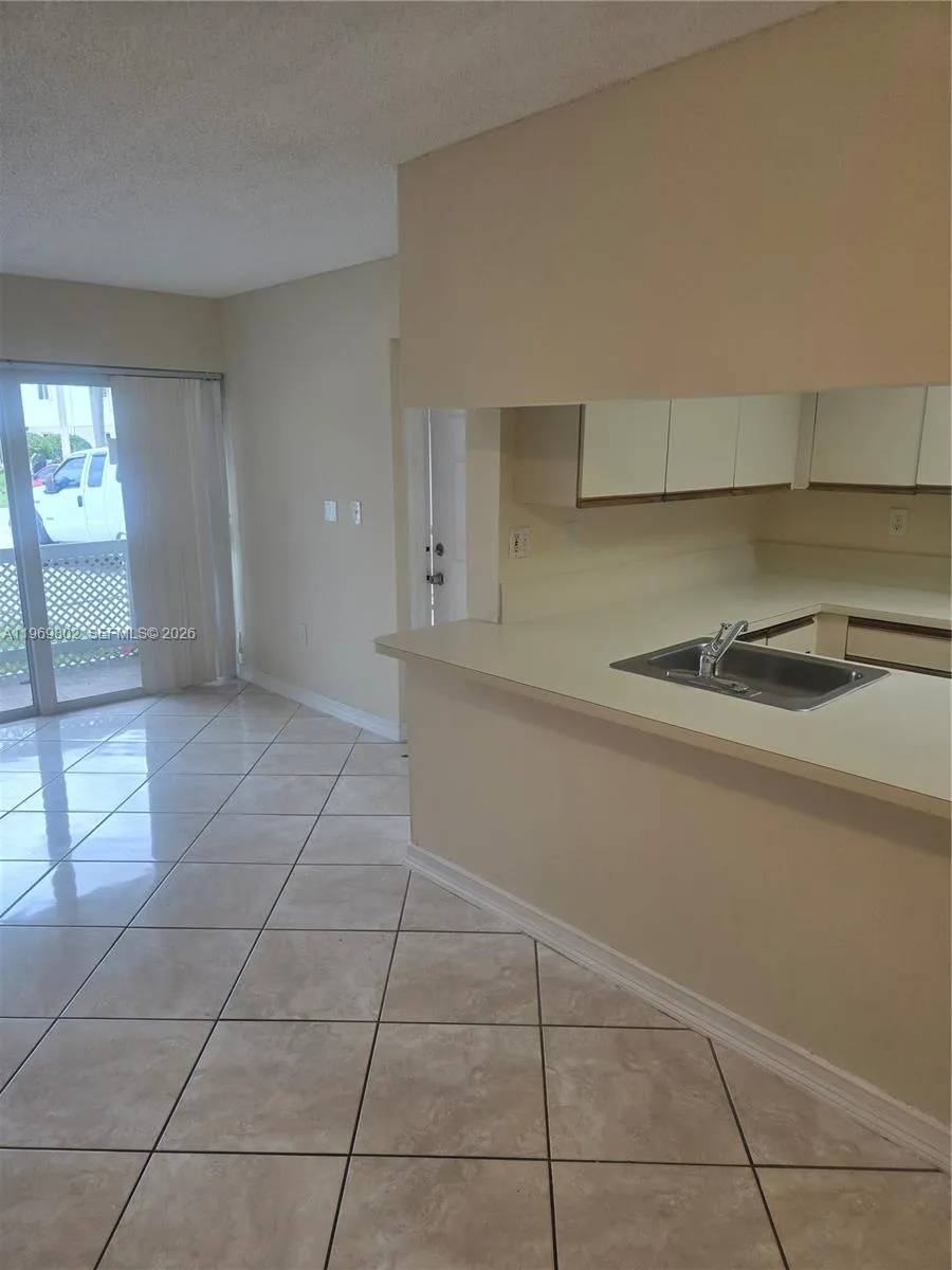 17320 Nw 67th Pl F-7, Hialeah, Florida 33015, Hialeah, Florida 33015, 1 Bedroom Bedrooms, ,1 BathroomBathrooms,Residential Lease,For Rent,17320 Nw 67th Pl F-7, Hialeah, Florida 33015,A11969802