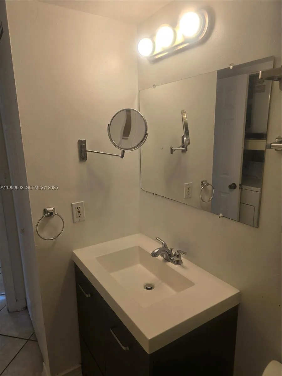 17320 Nw 67th Pl F-7, Hialeah, Florida 33015, Hialeah, Florida 33015, 1 Bedroom Bedrooms, ,1 BathroomBathrooms,Residential Lease,For Rent,17320 Nw 67th Pl F-7, Hialeah, Florida 33015,A11969802