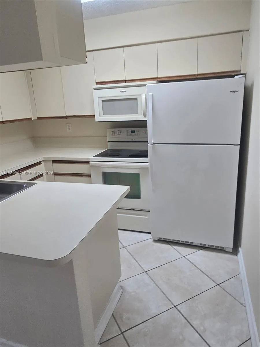 17320 Nw 67th Pl F-7, Hialeah, Florida 33015, Hialeah, Florida 33015, 1 Bedroom Bedrooms, ,1 BathroomBathrooms,Residential Lease,For Rent,17320 Nw 67th Pl F-7, Hialeah, Florida 33015,A11969802