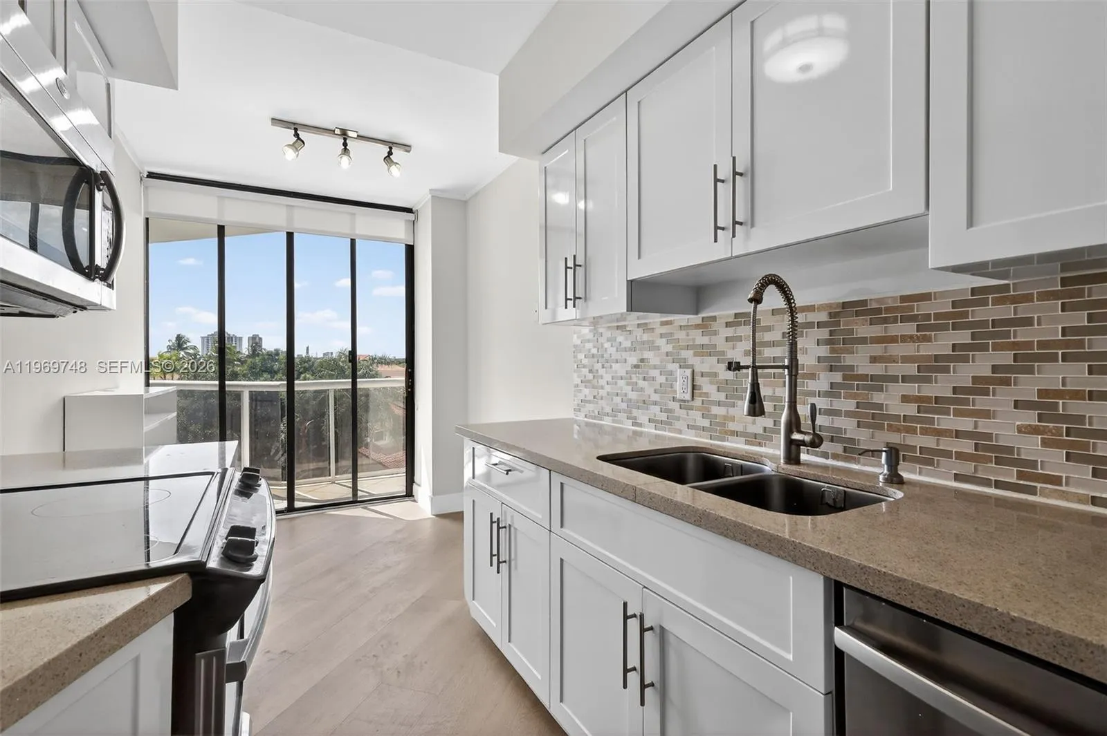 3610 Yacht Club Dr 414, Aventura, Florida 33180, Aventura, Florida 33180, 2 Bedrooms Bedrooms, ,2 BathroomsBathrooms,Residential Lease,For Rent,3610 Yacht Club Dr 414, Aventura, Florida 33180,A11969748