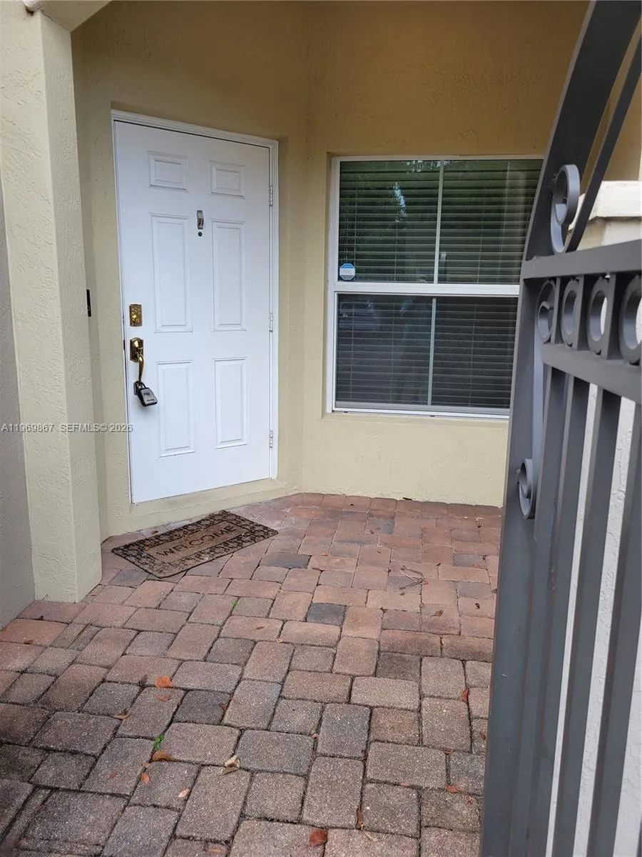 2851 W Prospect Rd 405, Tamarac, Florida 33309, Tamarac, Florida 33309, 3 Bedrooms Bedrooms, ,2 BathroomsBathrooms,Residential,For Sale,2851 W Prospect Rd 405, Tamarac, Florida 33309,A11969867