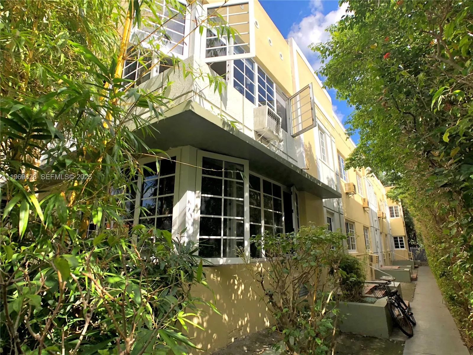 1521 Jefferson Ave 12, Miami Beach, Florida 33139, Miami Beach, Florida 33139, 1 Bedroom Bedrooms, ,1 BathroomBathrooms,Residential Lease,For Rent,1521 Jefferson Ave 12, Miami Beach, Florida 33139,A11969828