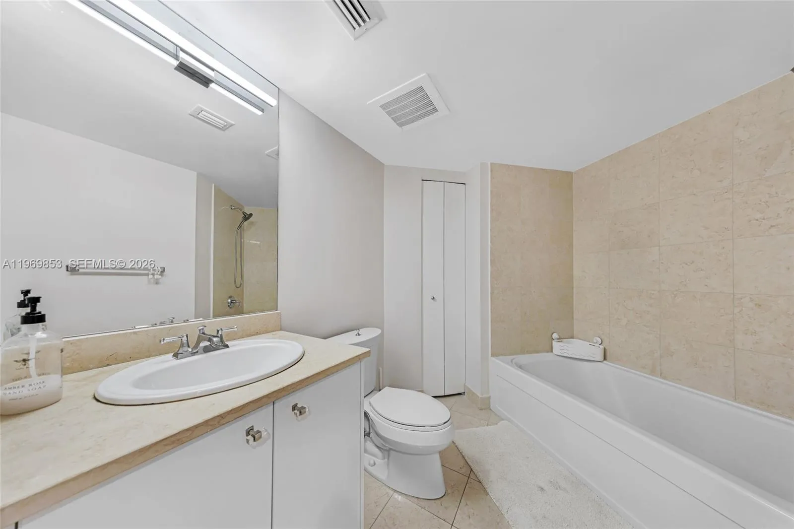 20000 E Country Club Dr 311, Aventura, Florida 331, Aventura, Florida 33180, 3 Bedrooms Bedrooms, ,3 BathroomsBathrooms,Residential,For Sale,20000 E Country Club Dr 311, Aventura, Florida 331,A11969853