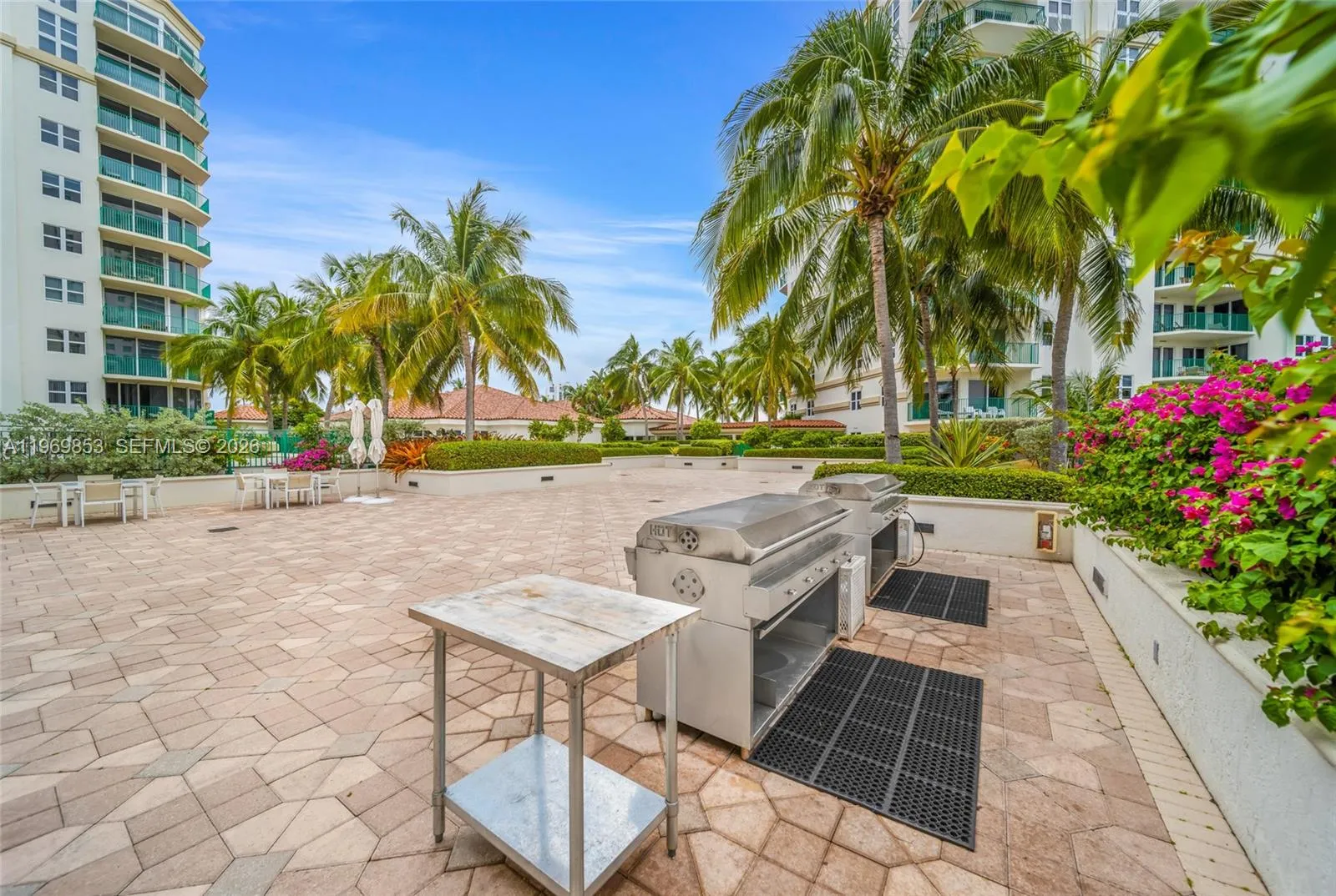 20000 E Country Club Dr 311, Aventura, Florida 331, Aventura, Florida 33180, 3 Bedrooms Bedrooms, ,3 BathroomsBathrooms,Residential,For Sale,20000 E Country Club Dr 311, Aventura, Florida 331,A11969853