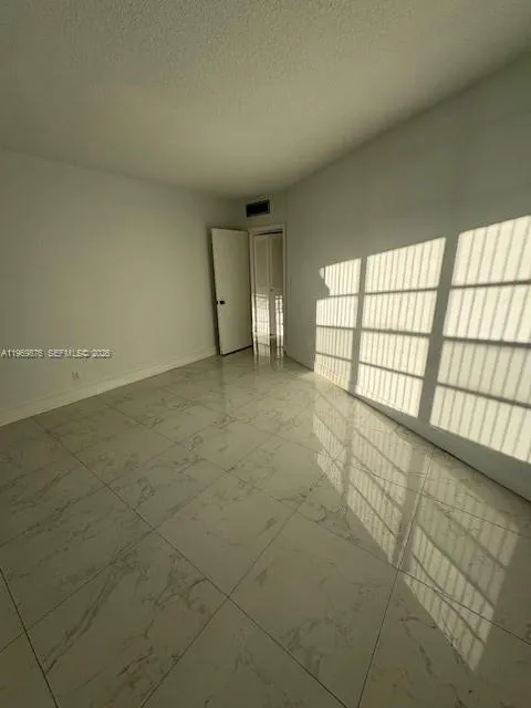 3181 S Ocean Dr 304, Hallandale Beach, Florida 330, Hallandale Beach, Florida 33009, 1 Bedroom Bedrooms, ,1 BathroomBathrooms,Residential,For Sale,3181 S Ocean Dr 304, Hallandale Beach, Florida 330,A11969876