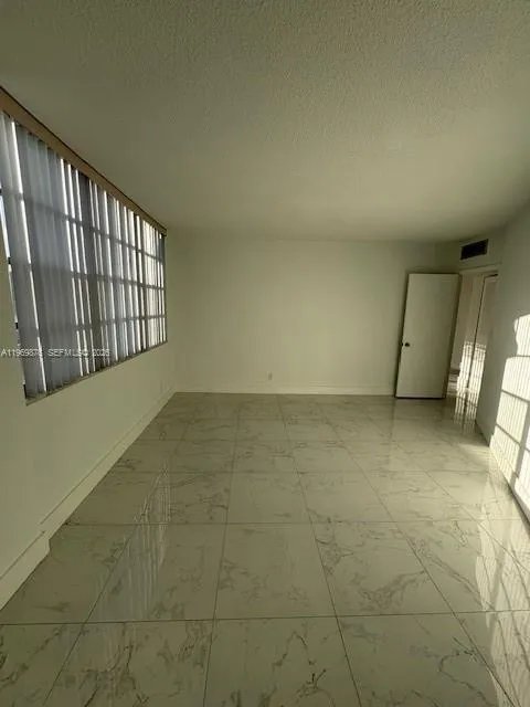 3181 S Ocean Dr 304, Hallandale Beach, Florida 330, Hallandale Beach, Florida 33009, 1 Bedroom Bedrooms, ,1 BathroomBathrooms,Residential,For Sale,3181 S Ocean Dr 304, Hallandale Beach, Florida 330,A11969876