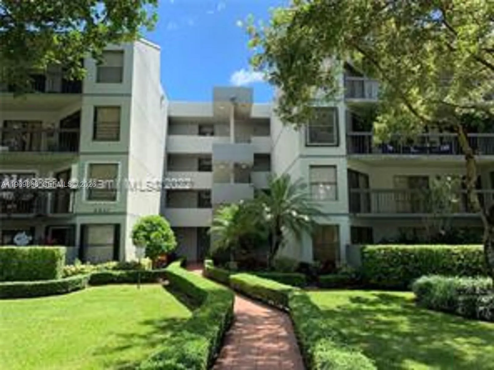 8820 Sw 132nd Pl 203d-s, Miami, Florida 33186, Miami, Florida 33186, 2 Bedrooms Bedrooms, ,2 BathroomsBathrooms,Residential,For Sale,8820 Sw 132nd Pl 203d-s, Miami, Florida 33186,A11969868