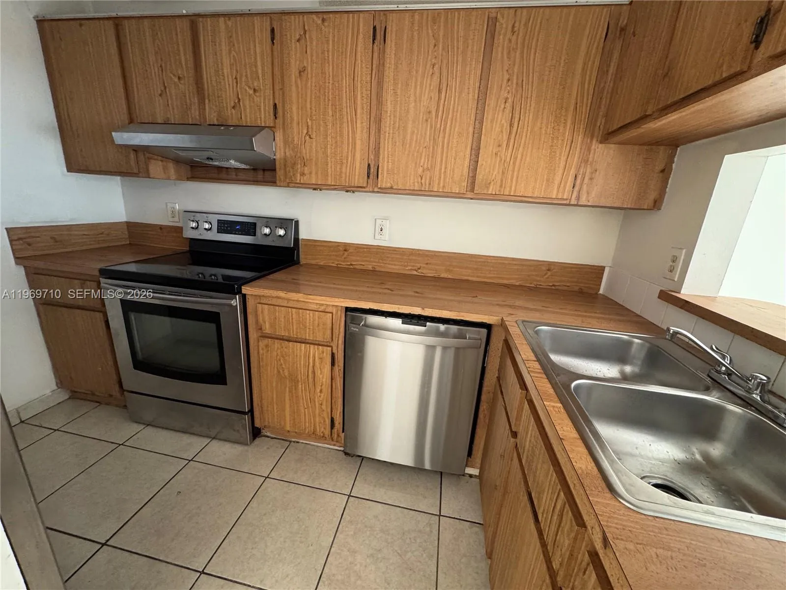 1024 Twin Lakes Dr 21-f, Coral Springs, Florida 33, Coral Springs, Florida 33071, 2 Bedrooms Bedrooms, ,2 BathroomsBathrooms,Residential,For Sale,1024 Twin Lakes Dr 21-f, Coral Springs, Florida 33,A11969710