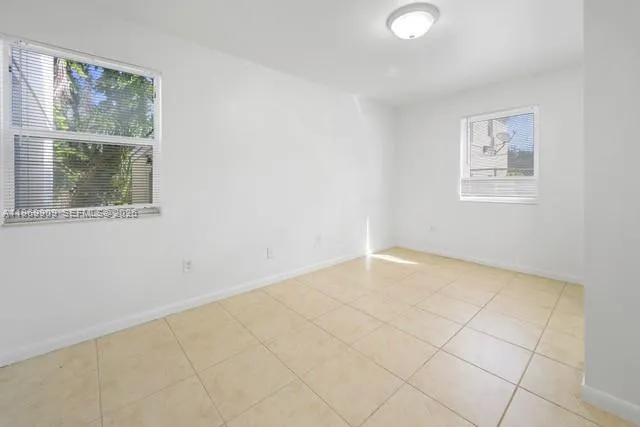 575 Ne 82nd St 14, Miami, Florida 33138, Miami, Florida 33138, 1 Bedroom Bedrooms, ,1 BathroomBathrooms,Residential Lease,For Rent,575 Ne 82nd St 14, Miami, Florida 33138,A11969909
