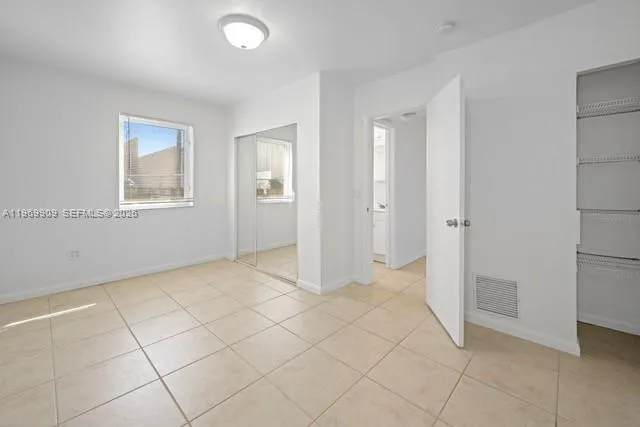 575 Ne 82nd St 14, Miami, Florida 33138, Miami, Florida 33138, 1 Bedroom Bedrooms, ,1 BathroomBathrooms,Residential Lease,For Rent,575 Ne 82nd St 14, Miami, Florida 33138,A11969909