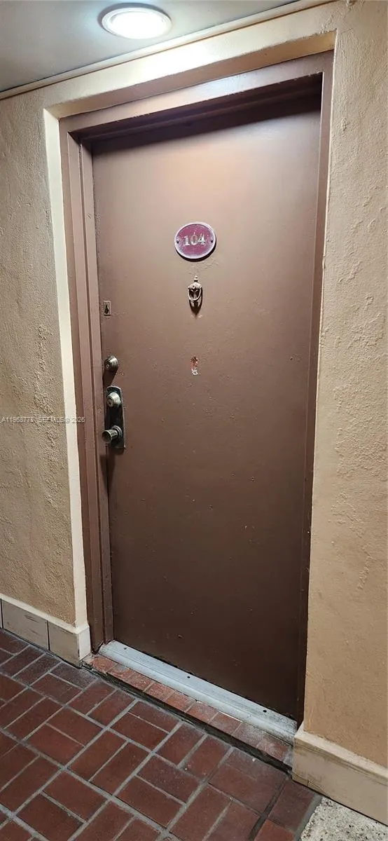 9440 W Flagler St 104, Miami, Florida 33174, Miami, Florida 33174, 1 Bedroom Bedrooms, ,1 BathroomBathrooms,Residential Lease,For Rent,9440 W Flagler St 104, Miami, Florida 33174,A11968778