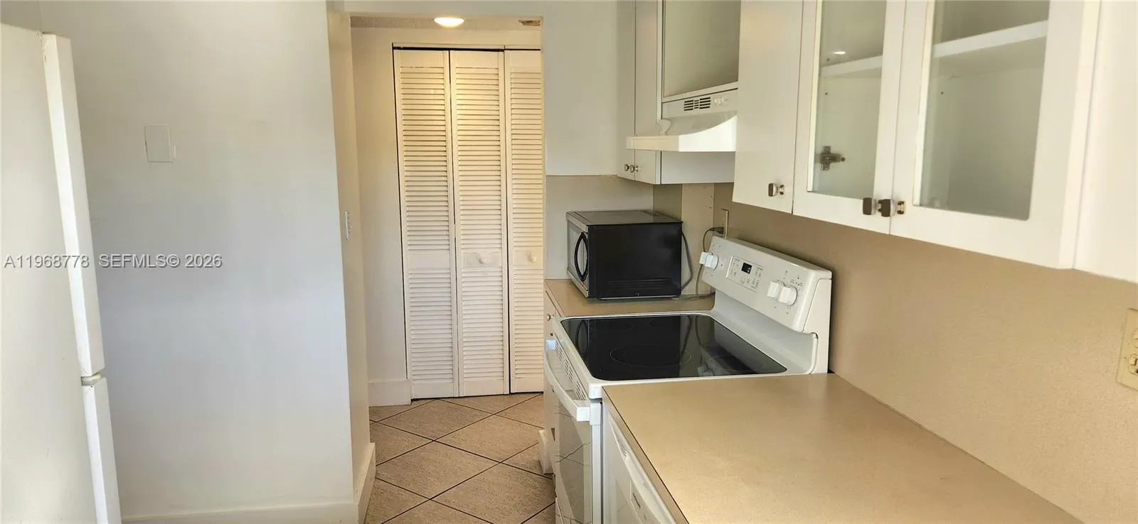 9440 W Flagler St 104, Miami, Florida 33174, Miami, Florida 33174, 1 Bedroom Bedrooms, ,1 BathroomBathrooms,Residential Lease,For Rent,9440 W Flagler St 104, Miami, Florida 33174,A11968778