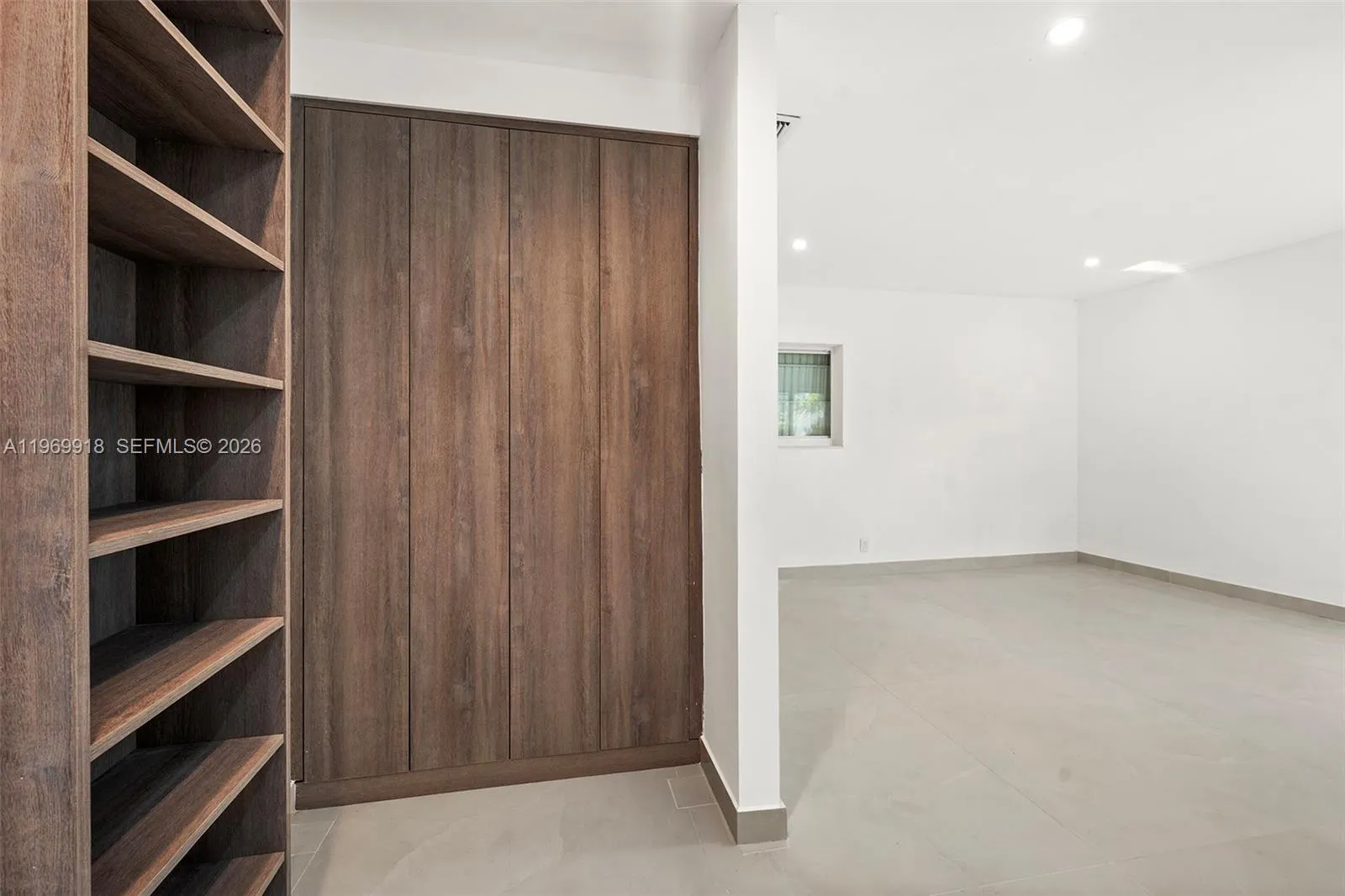 1101 S Shore Dr 0, Miami Beach, Florida 33141, Miami Beach, Florida 33141, 4 Bedrooms Bedrooms, ,3 BathroomsBathrooms,Residential Lease,For Rent,1101 S Shore Dr 0, Miami Beach, Florida 33141,A11969918