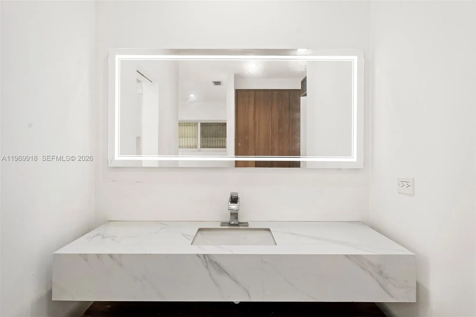 1101 S Shore Dr 0, Miami Beach, Florida 33141, Miami Beach, Florida 33141, 4 Bedrooms Bedrooms, ,3 BathroomsBathrooms,Residential Lease,For Rent,1101 S Shore Dr 0, Miami Beach, Florida 33141,A11969918