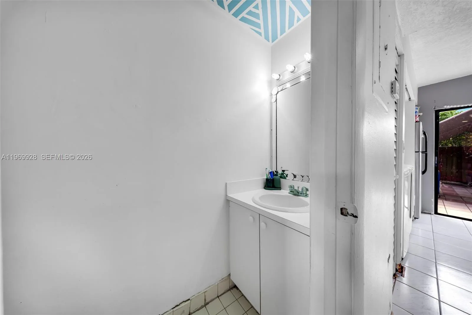 1923 Sw 107th Ave 103, Miami, Florida 33165, Miami, Florida 33165, 2 Bedrooms Bedrooms, ,1 BathroomBathrooms,Residential,For Sale,1923 Sw 107th Ave 103, Miami, Florida 33165,A11969928