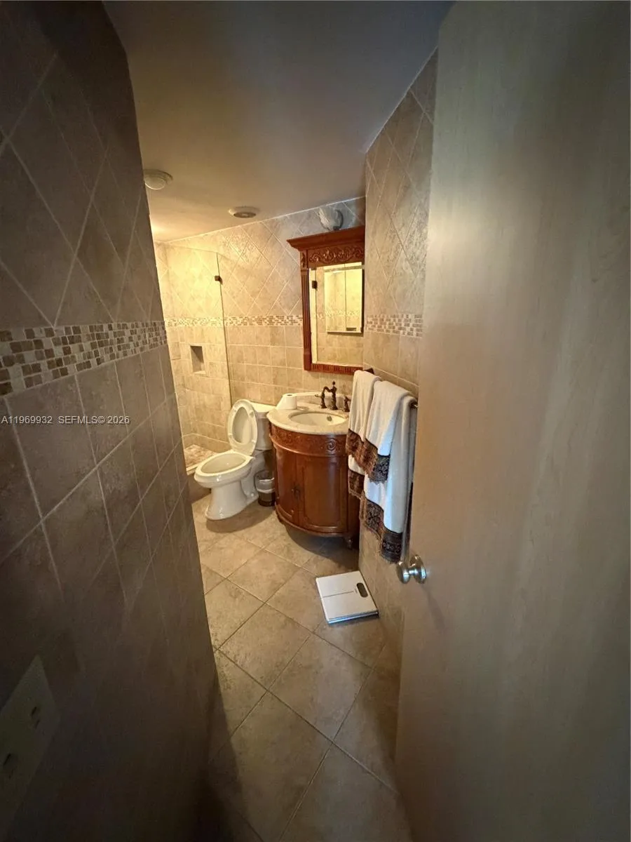 710 N Ocean Blvd 603, Pompano Beach, Florida 33062, Pompano Beach, Florida 33062, 2 Bedrooms Bedrooms, ,2 BathroomsBathrooms,Residential Lease,For Rent,710 N Ocean Blvd 603, Pompano Beach, Florida 33062,A11969932