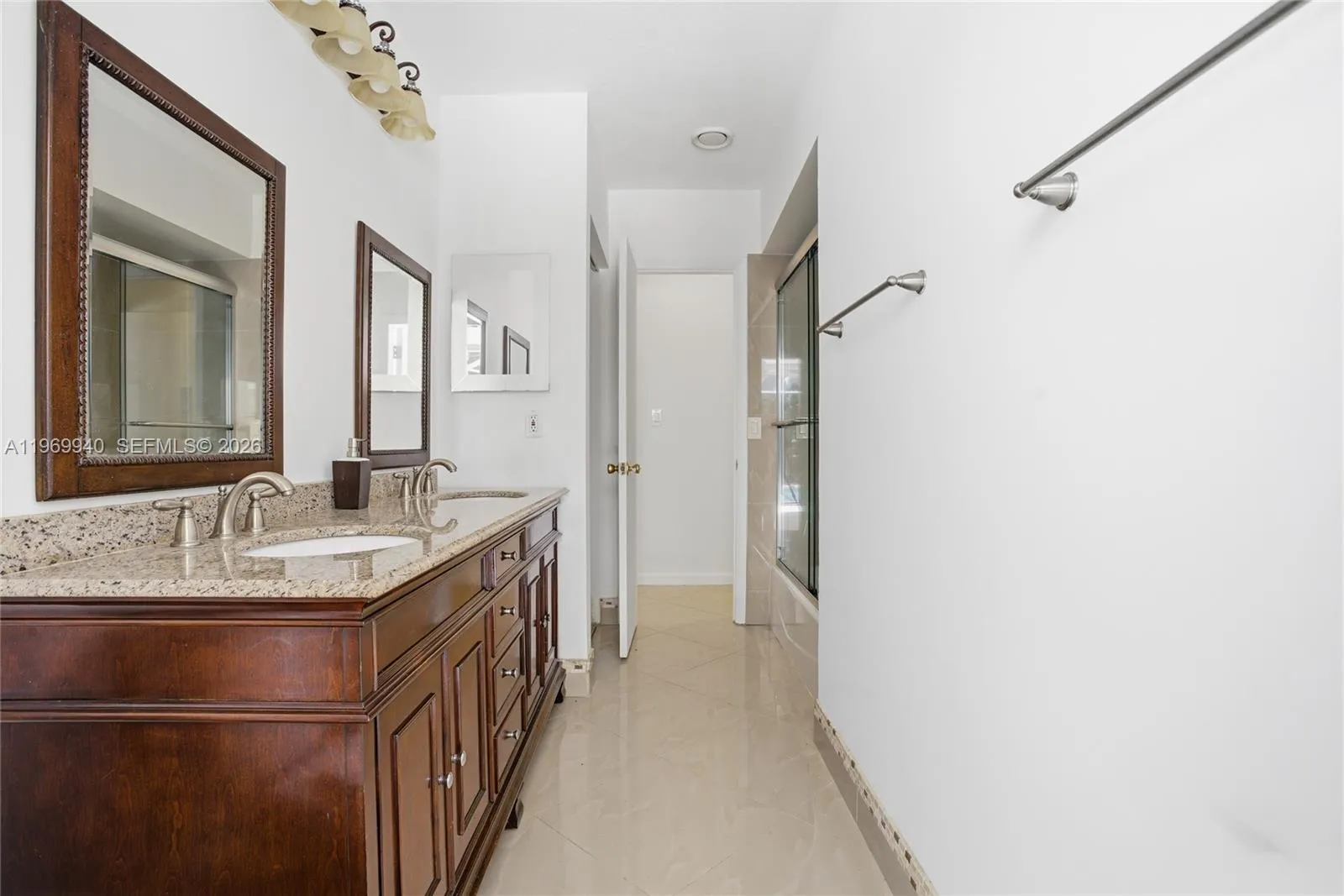 14721 Sw 67th Ave, Coral Gables, Florida 33158, Coral Gables, Florida 33158, 4 Bedrooms Bedrooms, ,3 BathroomsBathrooms,Residential,For Sale,14721 Sw 67th Ave, Coral Gables, Florida 33158,A11969940