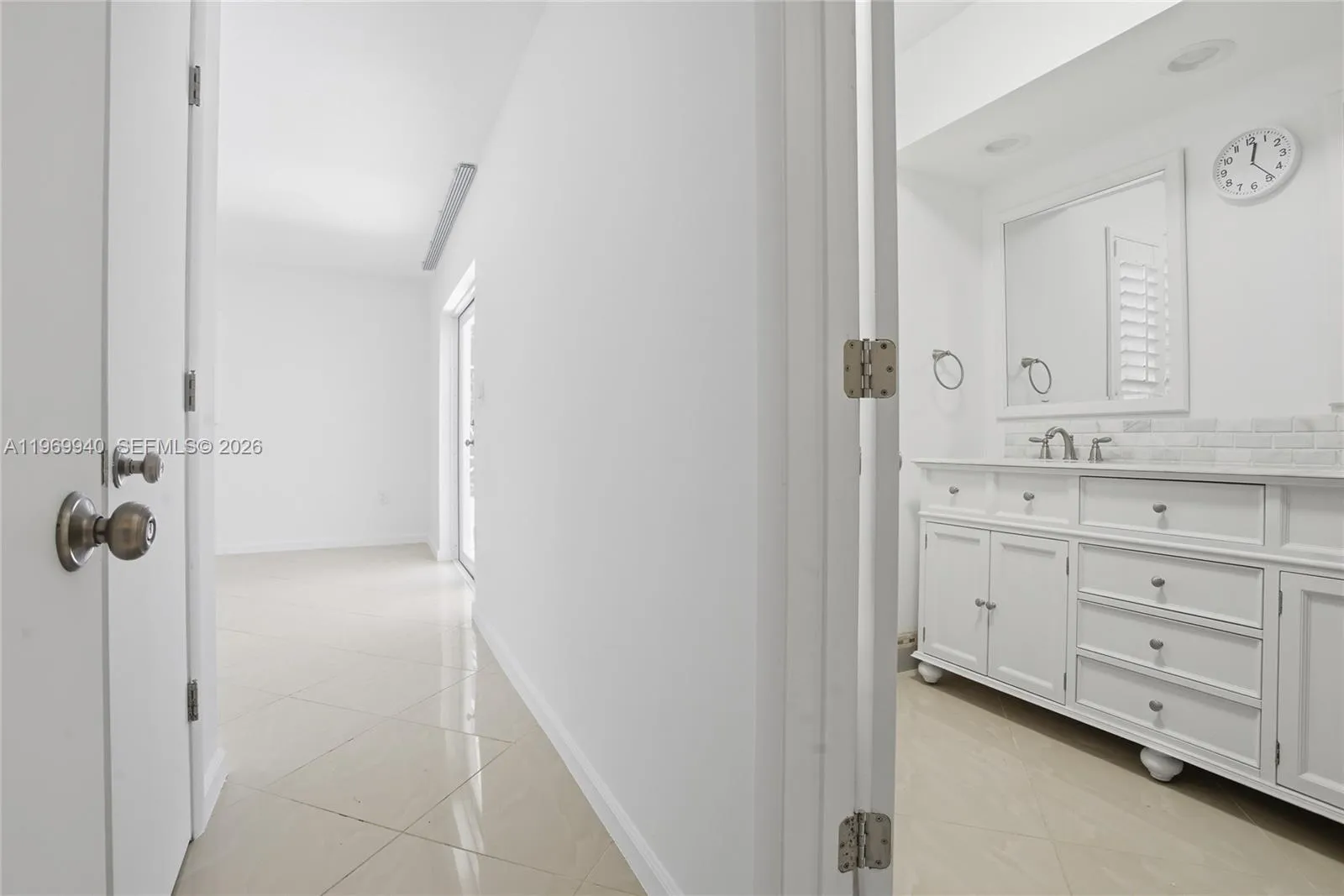 14721 Sw 67th Ave, Coral Gables, Florida 33158, Coral Gables, Florida 33158, 4 Bedrooms Bedrooms, ,3 BathroomsBathrooms,Residential,For Sale,14721 Sw 67th Ave, Coral Gables, Florida 33158,A11969940