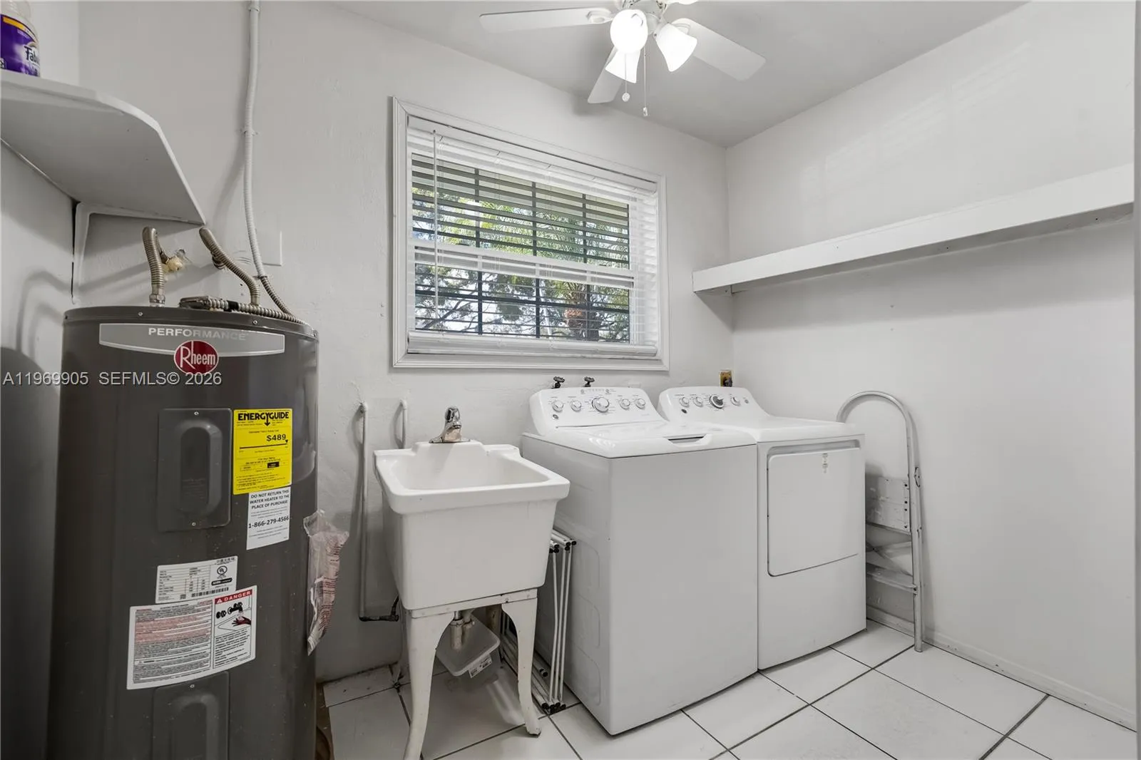 215 Entrada Dr 1, Hollywood, Florida 33021, Hollywood, Florida 33021, 4 Bedrooms Bedrooms, ,3 BathroomsBathrooms,Residential Lease,For Rent,215 Entrada Dr 1, Hollywood, Florida 33021,A11969905