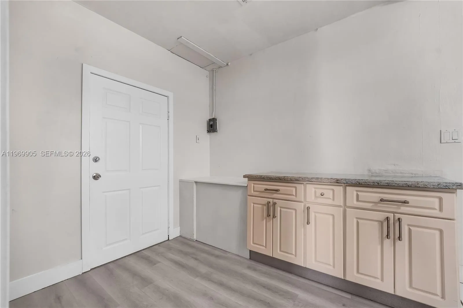 215 Entrada Dr 1, Hollywood, Florida 33021, Hollywood, Florida 33021, 4 Bedrooms Bedrooms, ,3 BathroomsBathrooms,Residential Lease,For Rent,215 Entrada Dr 1, Hollywood, Florida 33021,A11969905
