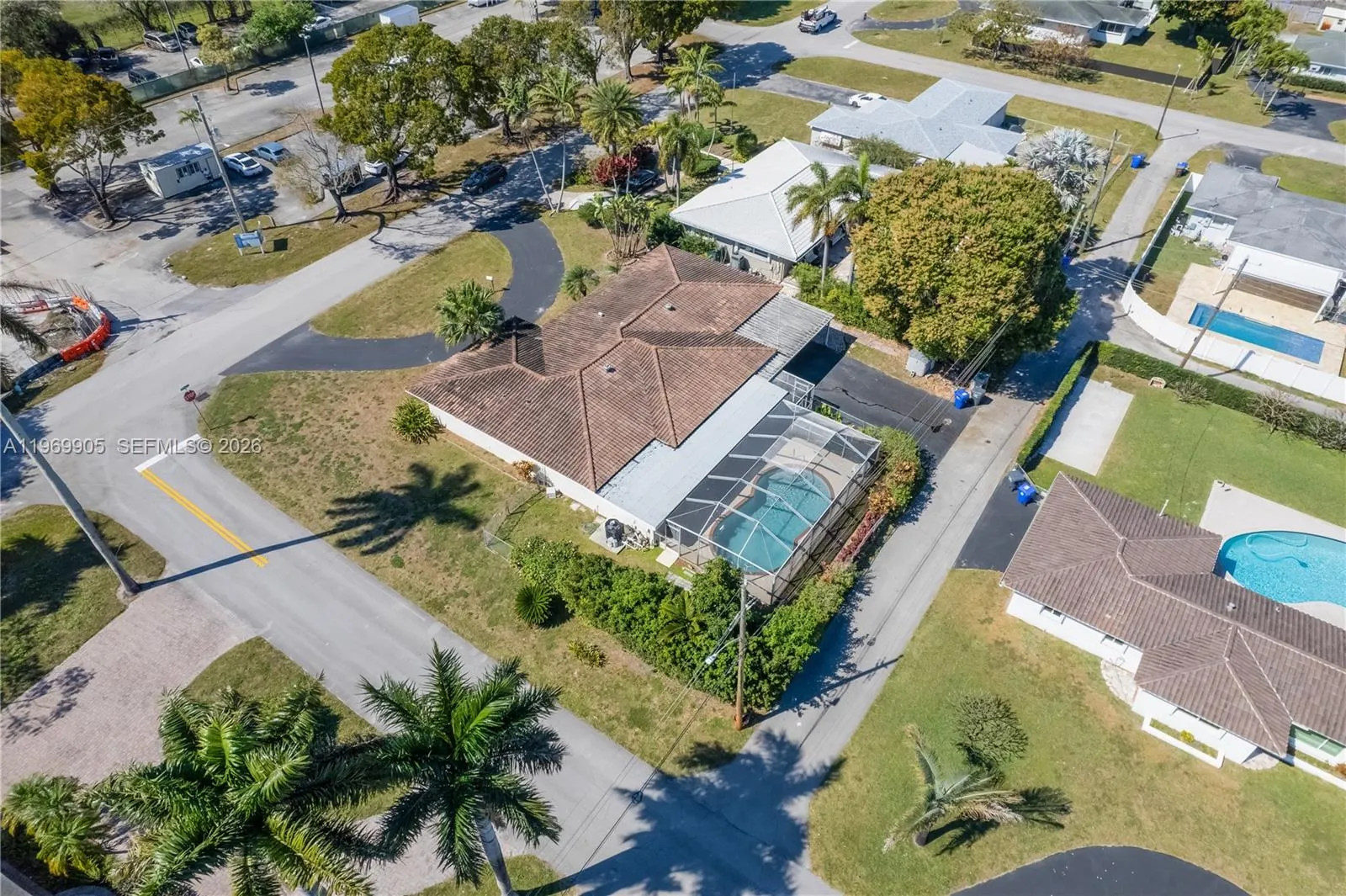 215 Entrada Dr 1, Hollywood, Florida 33021, Hollywood, Florida 33021, 4 Bedrooms Bedrooms, ,3 BathroomsBathrooms,Residential Lease,For Rent,215 Entrada Dr 1, Hollywood, Florida 33021,A11969905