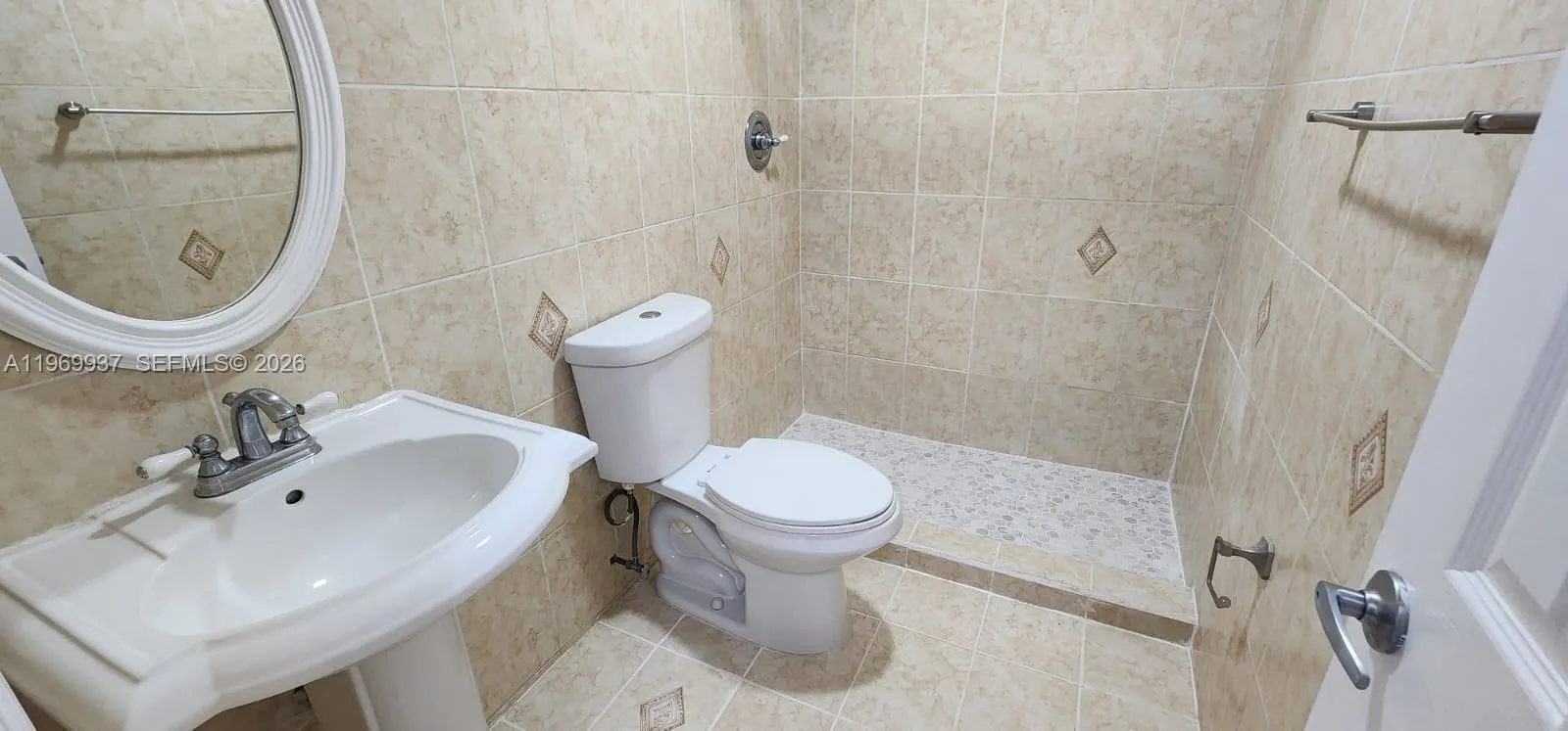 19259 Sw 118th Pl, Miami, Florida 33177, Miami, Florida 33177, 3 Bedrooms Bedrooms, ,2 BathroomsBathrooms,Residential Lease,For Rent,19259 Sw 118th Pl, Miami, Florida 33177,A11969937