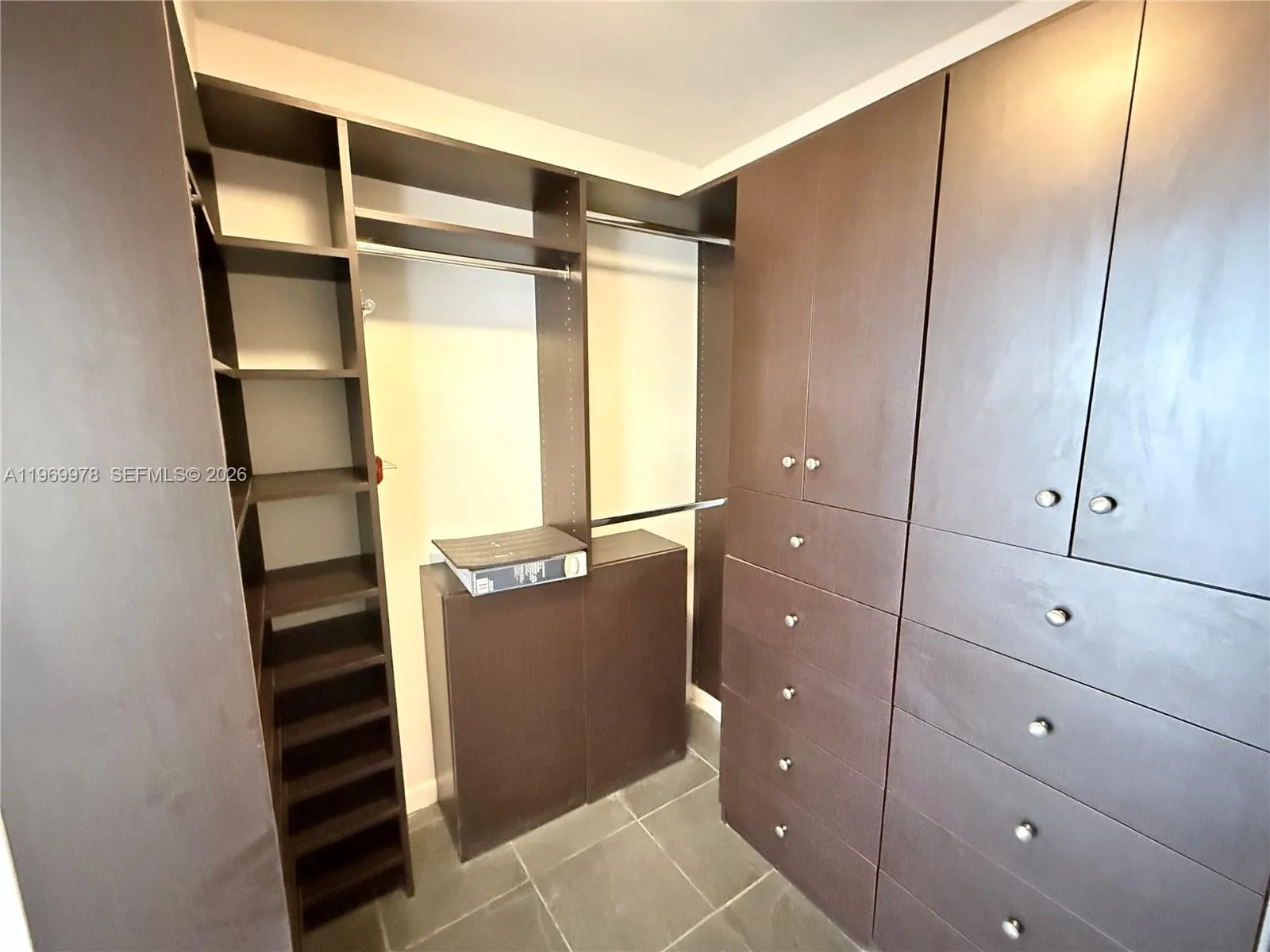 801 N Venetian Dr 802, Miami, Florida 33139, Miami, Florida 33139, 2 Bedrooms Bedrooms, ,2 BathroomsBathrooms,Residential Lease,For Rent,801 N Venetian Dr 802, Miami, Florida 33139,A11969978
