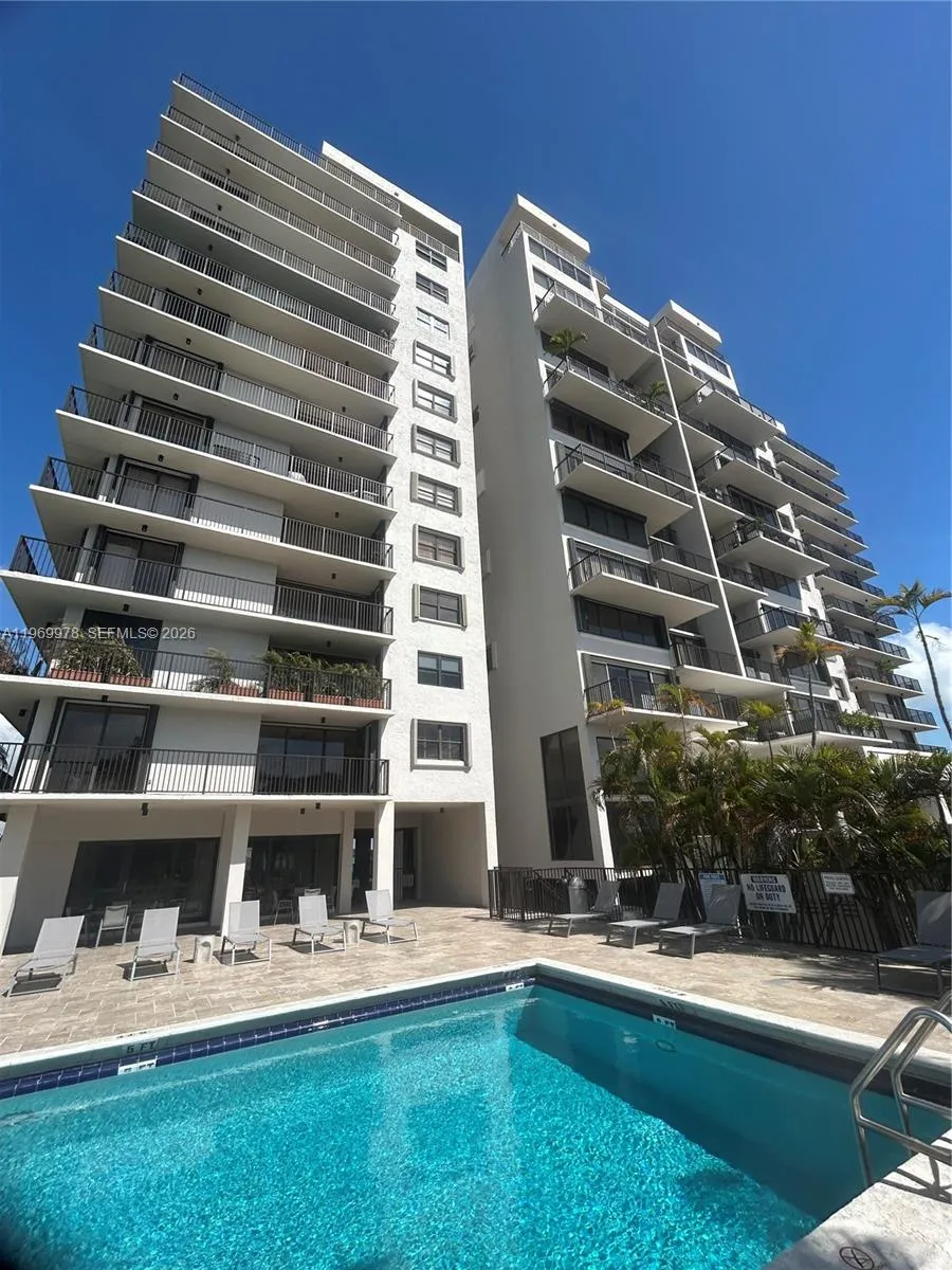 801 N Venetian Dr 802, Miami, Florida 33139, Miami, Florida 33139, 2 Bedrooms Bedrooms, ,2 BathroomsBathrooms,Residential Lease,For Rent,801 N Venetian Dr 802, Miami, Florida 33139,A11969978