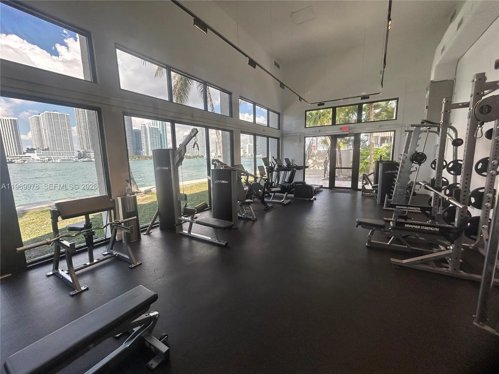 801 N Venetian Dr 802, Miami, Florida 33139, Miami, Florida 33139, 2 Bedrooms Bedrooms, ,2 BathroomsBathrooms,Residential Lease,For Rent,801 N Venetian Dr 802, Miami, Florida 33139,A11969978