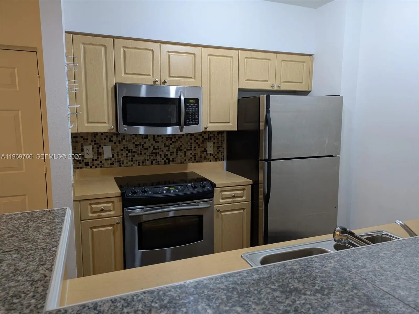 6831 Sw 44th St 302, Miami, Florida 33155, Miami, Florida 33155, 1 Bedroom Bedrooms, ,1 BathroomBathrooms,Residential Lease,For Rent,6831 Sw 44th St 302, Miami, Florida 33155,A11969766
