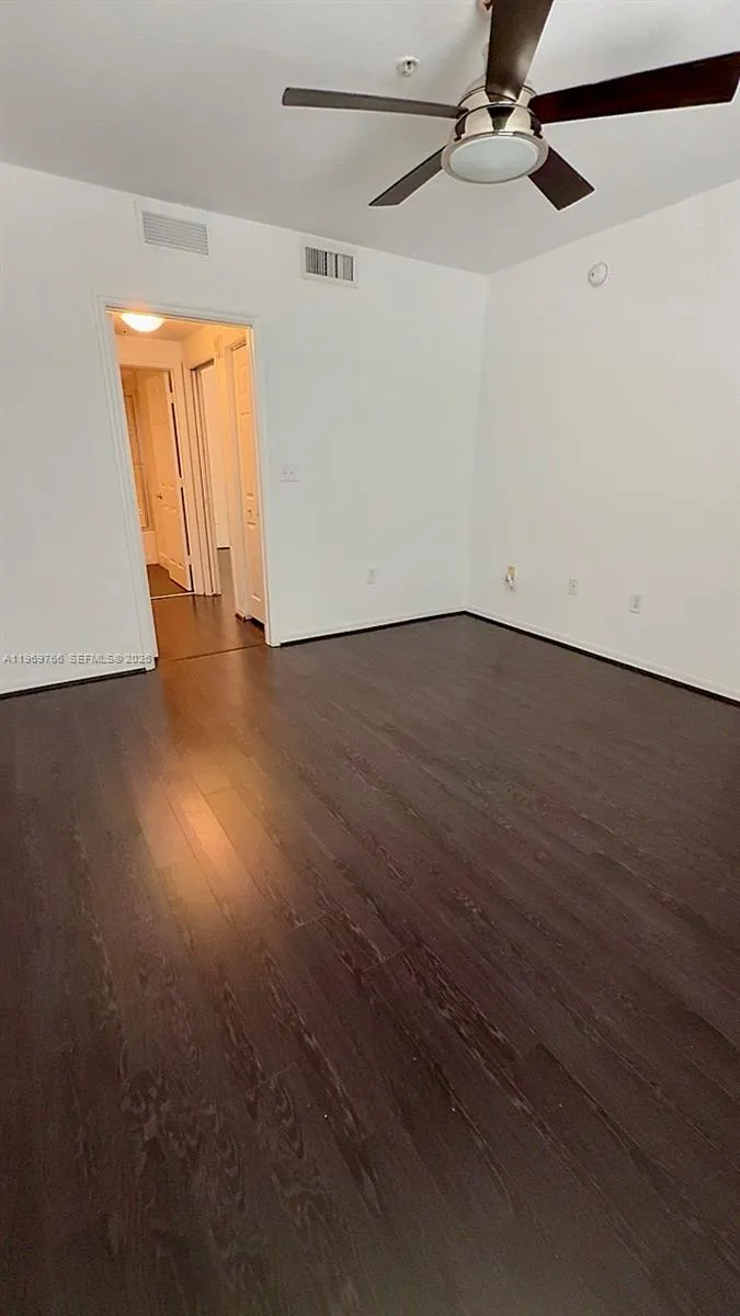 6831 Sw 44th St 302, Miami, Florida 33155, Miami, Florida 33155, 1 Bedroom Bedrooms, ,1 BathroomBathrooms,Residential Lease,For Rent,6831 Sw 44th St 302, Miami, Florida 33155,A11969766