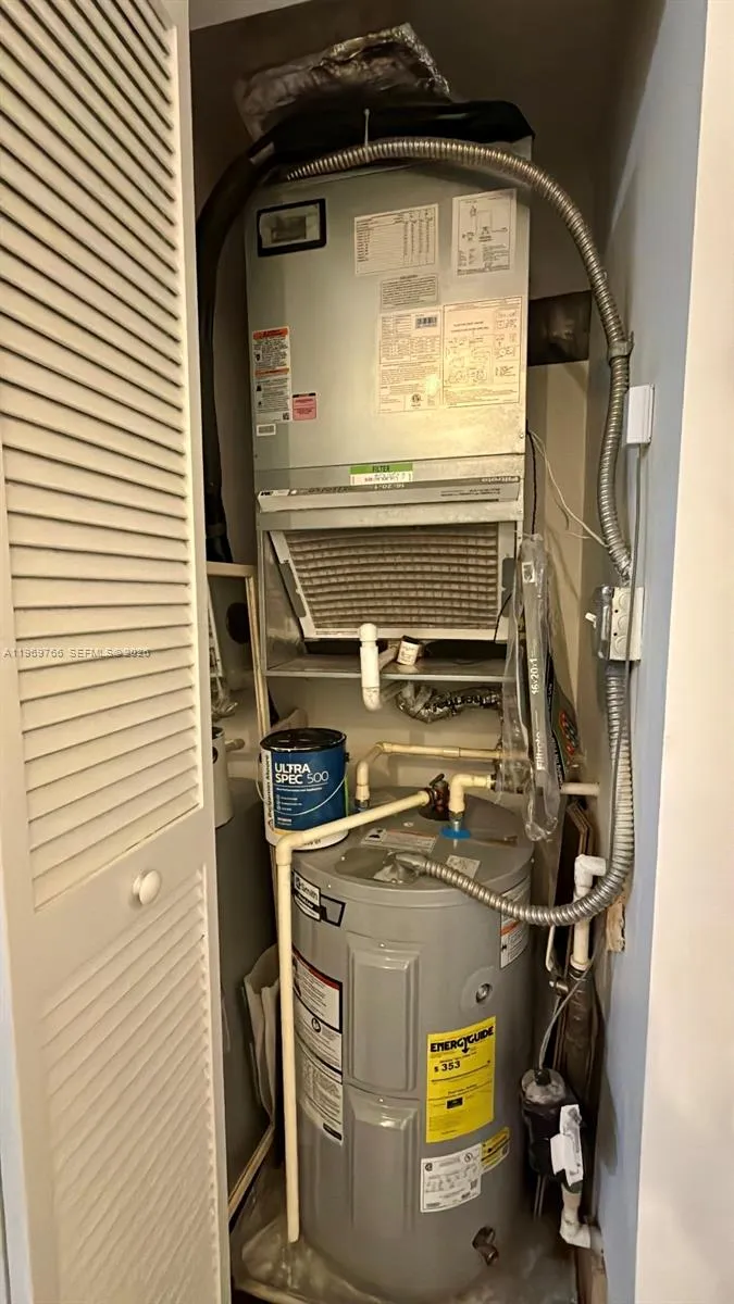 6831 Sw 44th St 302, Miami, Florida 33155, Miami, Florida 33155, 1 Bedroom Bedrooms, ,1 BathroomBathrooms,Residential Lease,For Rent,6831 Sw 44th St 302, Miami, Florida 33155,A11969766