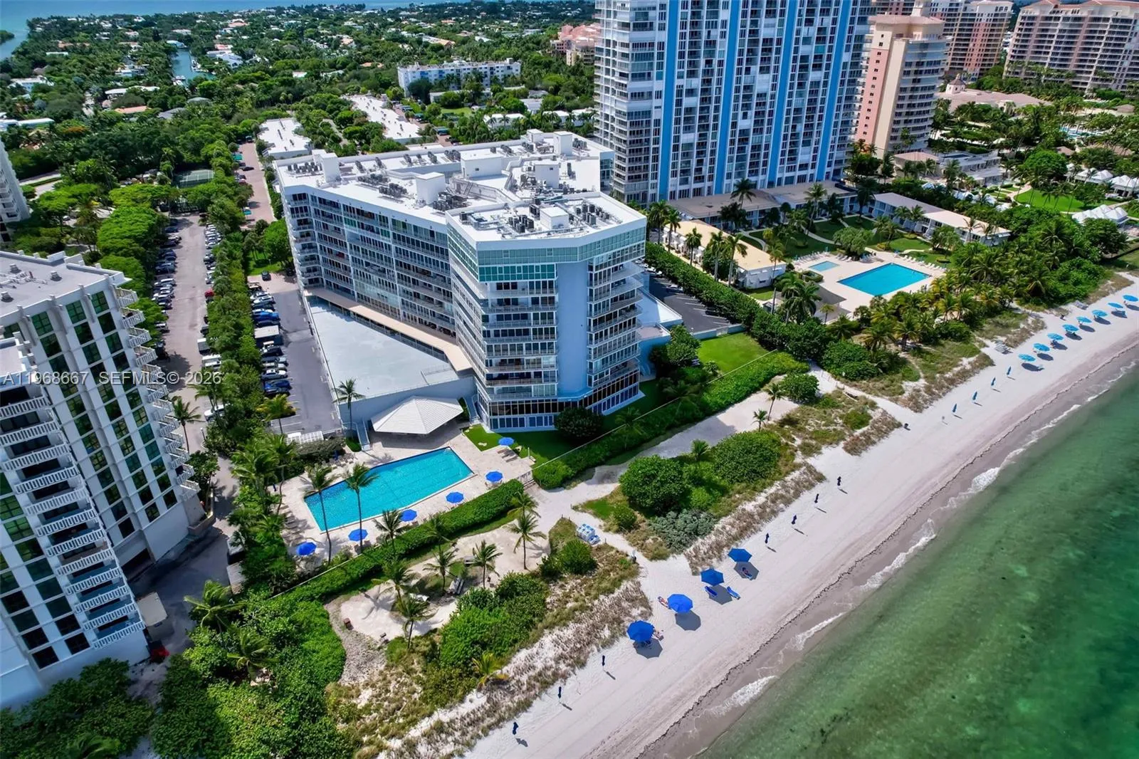 600 Grapetree Dr 11b-n, Key Biscayne, Florida 3314, Key Biscayne, Florida 33149, 3 Bedrooms Bedrooms, ,3 BathroomsBathrooms,Residential,For Sale,600 Grapetree Dr 11b-n, Key Biscayne, Florida 3314,A11968667
