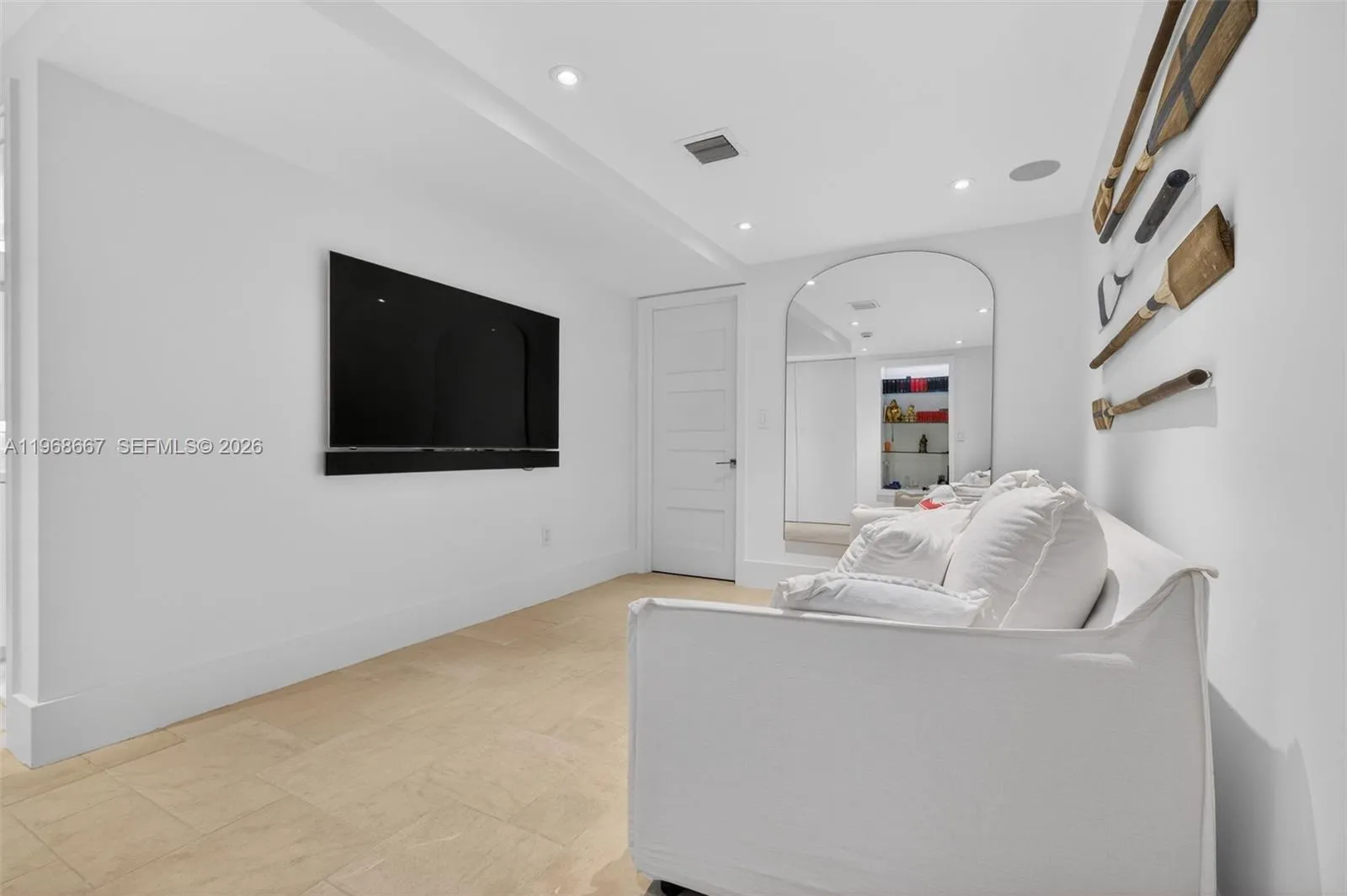 600 Grapetree Dr 11b-n, Key Biscayne, Florida 3314, Key Biscayne, Florida 33149, 3 Bedrooms Bedrooms, ,3 BathroomsBathrooms,Residential,For Sale,600 Grapetree Dr 11b-n, Key Biscayne, Florida 3314,A11968667