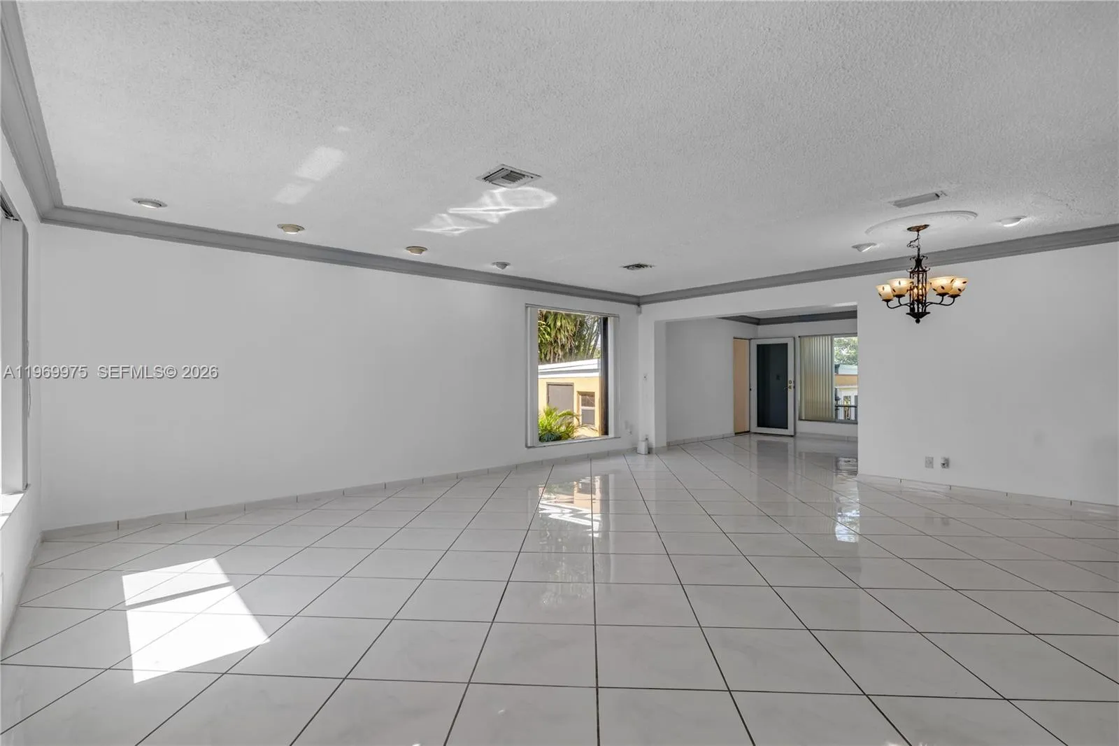 7941 Sw 18th Ter, Miami, Florida 33155, Miami, Florida 33155, 4 Bedrooms Bedrooms, ,3 BathroomsBathrooms,Residential,For Sale,7941 Sw 18th Ter, Miami, Florida 33155,A11969975