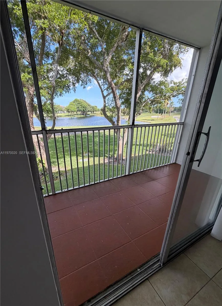 301 Sw 135th Ave 209c, Pembroke Pines, Florida 330, Pembroke Pines, Florida 33027, 1 Bedroom Bedrooms, ,1 BathroomBathrooms,Residential,For Sale,301 Sw 135th Ave 209c, Pembroke Pines, Florida 330,A11970020