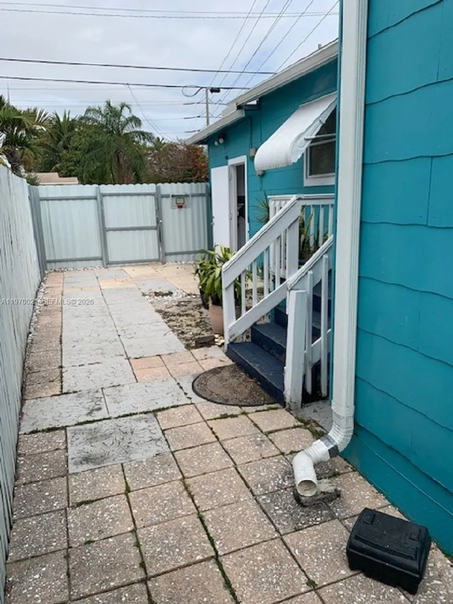 1218 N 24th Ave, Hollywood, Florida 33020, Hollywood, Florida 33020, ,Residential Income,For Sale,1218 N 24th Ave, Hollywood, Florida 33020,A11970021
