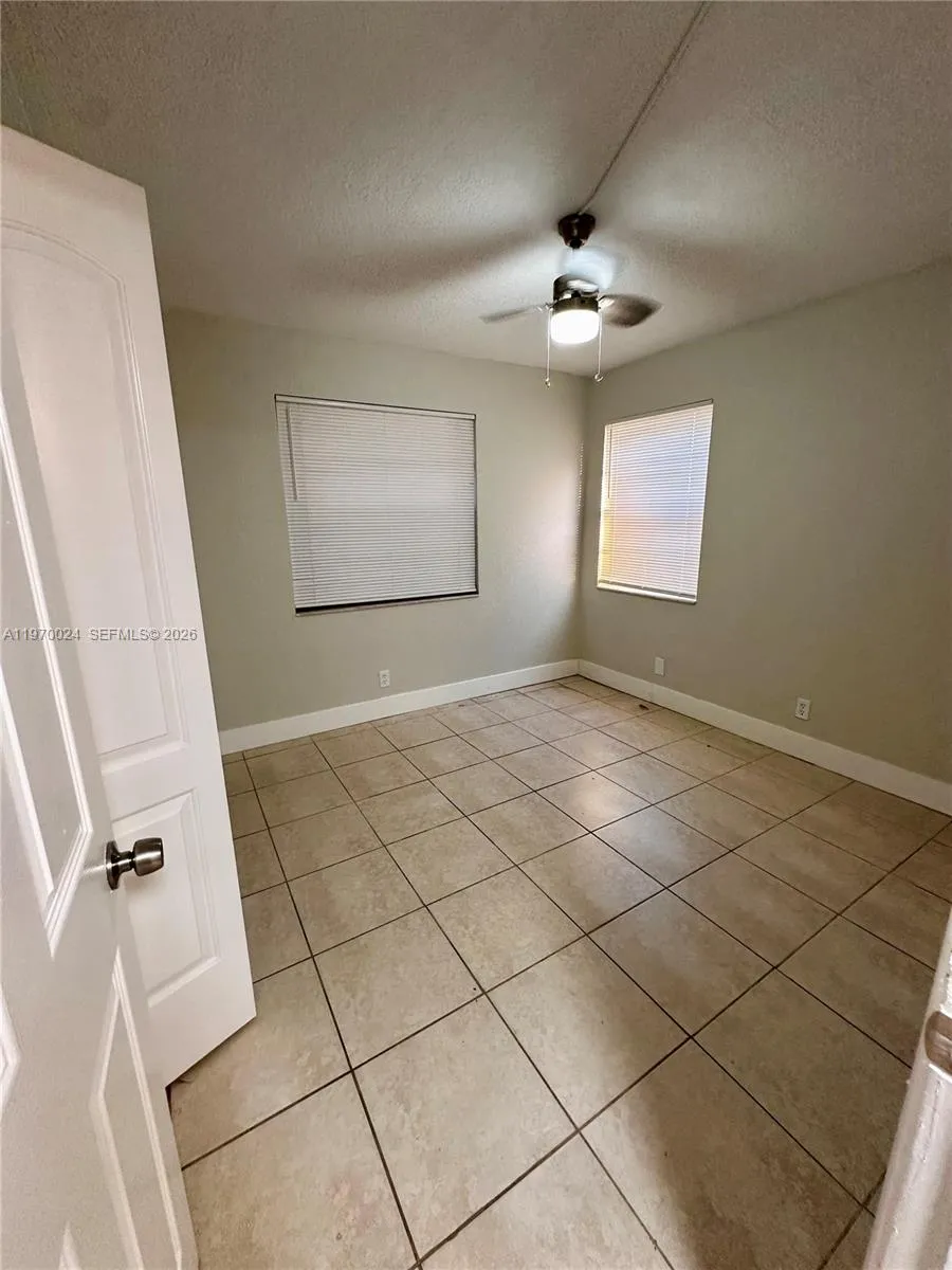 95 Ne 41st St L165, Oakland Park, Florida 33334, Oakland Park, Florida 33334, 2 Bedrooms Bedrooms, ,1 BathroomBathrooms,Residential Lease,For Rent,95 Ne 41st St L165, Oakland Park, Florida 33334,A11970024