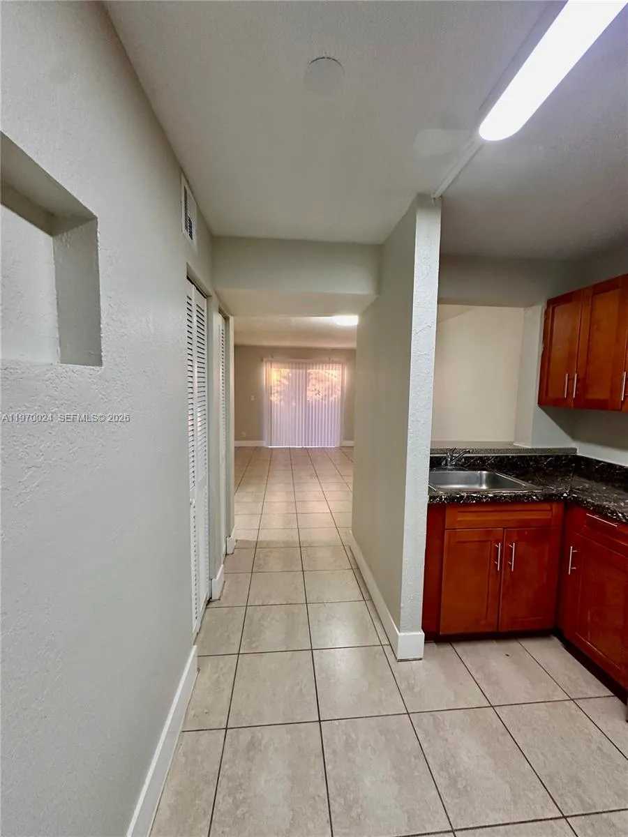 95 Ne 41st St L165, Oakland Park, Florida 33334, Oakland Park, Florida 33334, 2 Bedrooms Bedrooms, ,1 BathroomBathrooms,Residential Lease,For Rent,95 Ne 41st St L165, Oakland Park, Florida 33334,A11970024