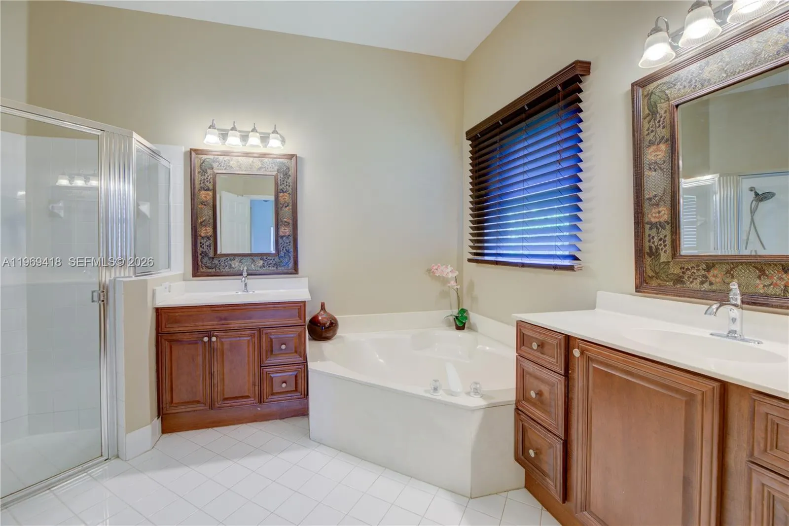 4310 Diamond Way, Weston, Florida 33331, Weston, Florida 33331, 4 Bedrooms Bedrooms, ,2 BathroomsBathrooms,Residential,For Sale,4310 Diamond Way, Weston, Florida 33331,A11969418