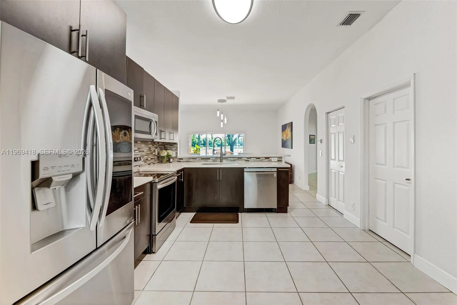 4310 Diamond Way, Weston, Florida 33331, Weston, Florida 33331, 4 Bedrooms Bedrooms, ,2 BathroomsBathrooms,Residential,For Sale,4310 Diamond Way, Weston, Florida 33331,A11969418