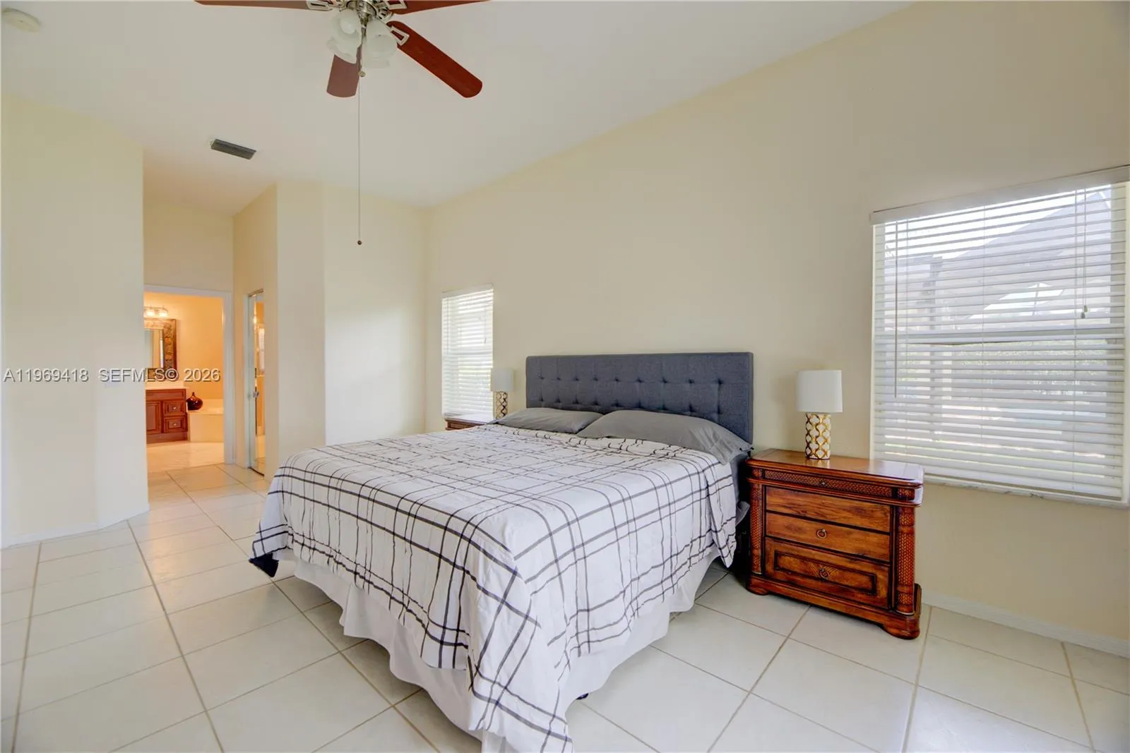 4310 Diamond Way, Weston, Florida 33331, Weston, Florida 33331, 4 Bedrooms Bedrooms, ,2 BathroomsBathrooms,Residential,For Sale,4310 Diamond Way, Weston, Florida 33331,A11969418