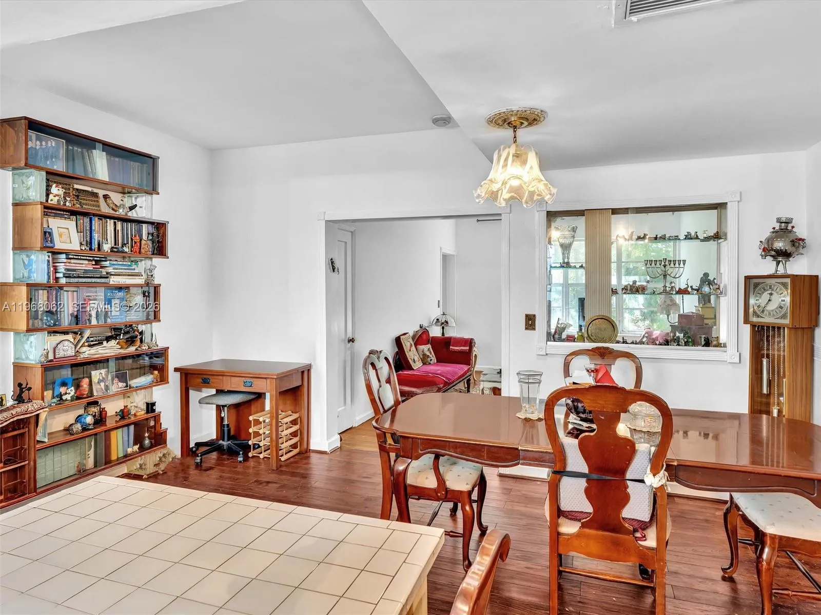 503 12th St 5, Miami Beach, Florida 33139, Miami Beach, Florida 33139, 2 Bedrooms Bedrooms, ,2 BathroomsBathrooms,Residential,For Sale,503 12th St 5, Miami Beach, Florida 33139,A11968062