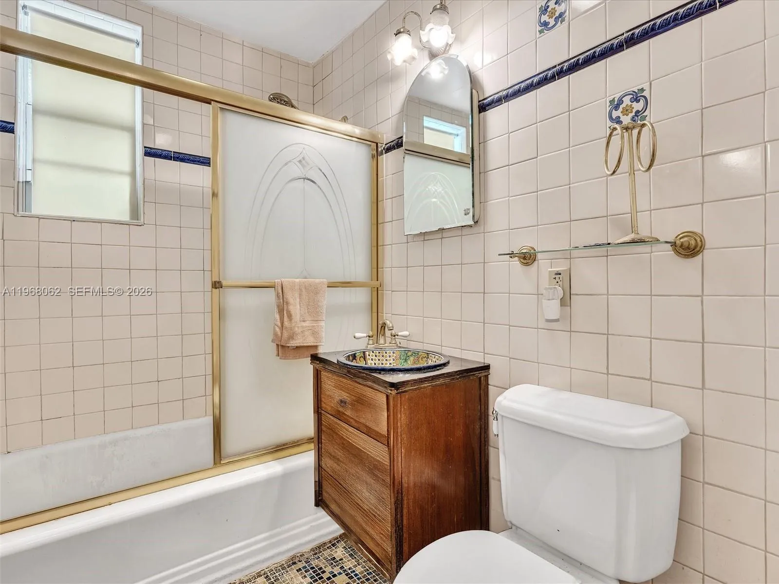 503 12th St 5, Miami Beach, Florida 33139, Miami Beach, Florida 33139, 2 Bedrooms Bedrooms, ,2 BathroomsBathrooms,Residential,For Sale,503 12th St 5, Miami Beach, Florida 33139,A11968062