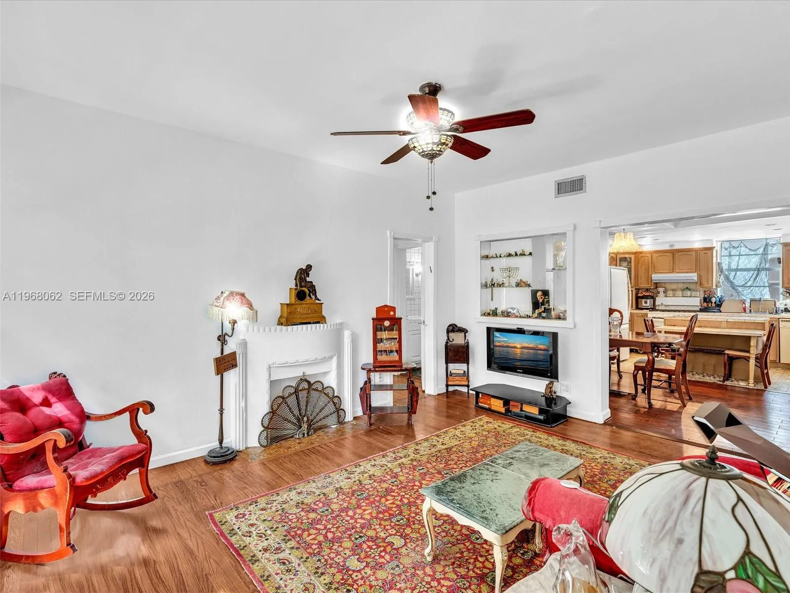 503 12th St 5, Miami Beach, Florida 33139, Miami Beach, Florida 33139, 2 Bedrooms Bedrooms, ,2 BathroomsBathrooms,Residential,For Sale,503 12th St 5, Miami Beach, Florida 33139,A11968062
