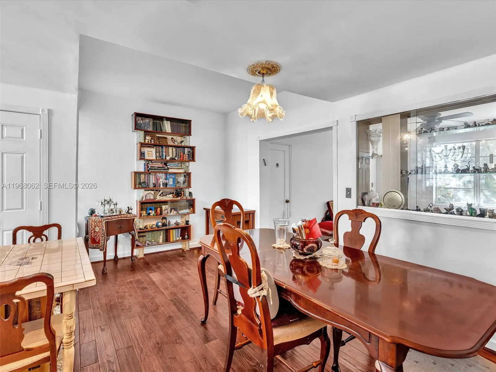 503 12th St 5, Miami Beach, Florida 33139, Miami Beach, Florida 33139, 2 Bedrooms Bedrooms, ,2 BathroomsBathrooms,Residential,For Sale,503 12th St 5, Miami Beach, Florida 33139,A11968062