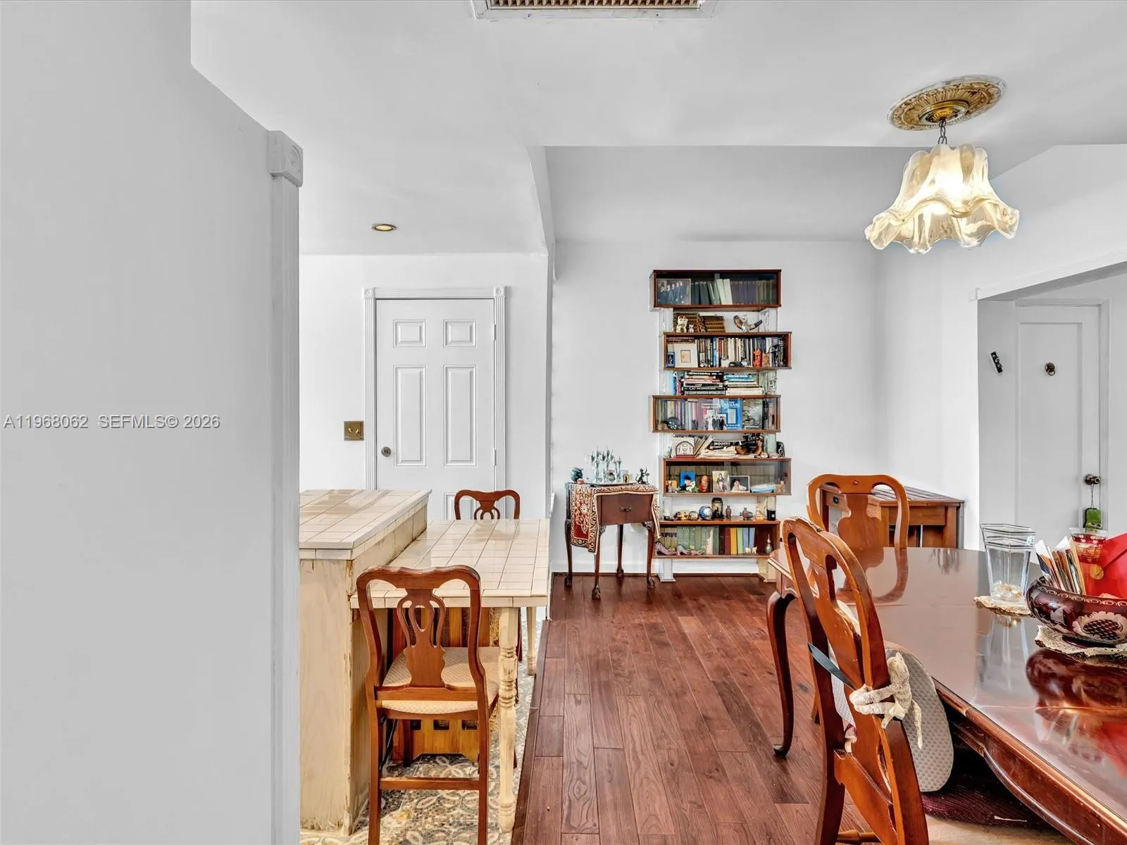 503 12th St 5, Miami Beach, Florida 33139, Miami Beach, Florida 33139, 2 Bedrooms Bedrooms, ,2 BathroomsBathrooms,Residential,For Sale,503 12th St 5, Miami Beach, Florida 33139,A11968062