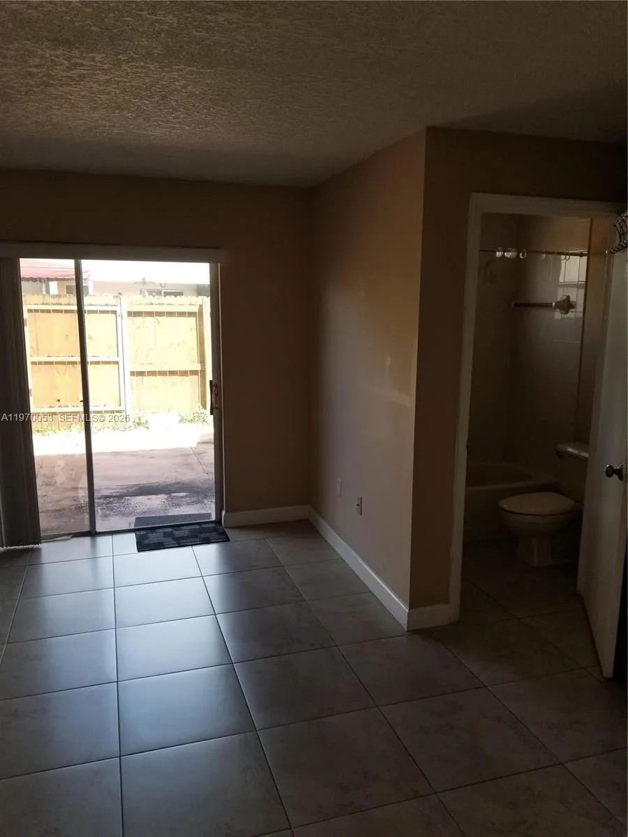 6435 Sw 130th Ave 305, Miami, Florida 33183, Miami, Florida 33183, 1 Bedroom Bedrooms, ,1 BathroomBathrooms,Residential Lease,For Rent,6435 Sw 130th Ave 305, Miami, Florida 33183,A11970053