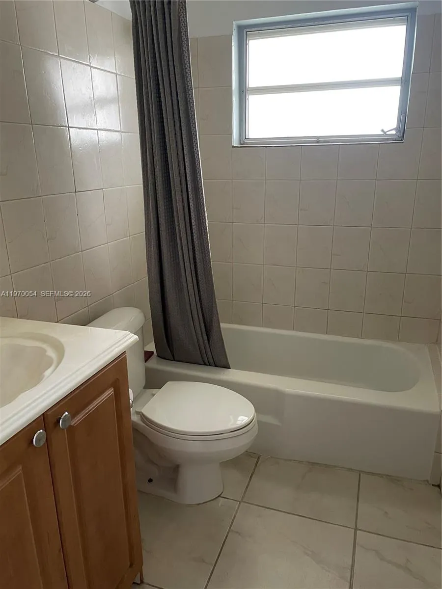 2607 Ne 8th Ave 29, Wilton Manors, Florida 33334, Wilton Manors, Florida 33334, 1 Bedroom Bedrooms, ,1 BathroomBathrooms,Residential Lease,For Rent,2607 Ne 8th Ave 29, Wilton Manors, Florida 33334,A11970054