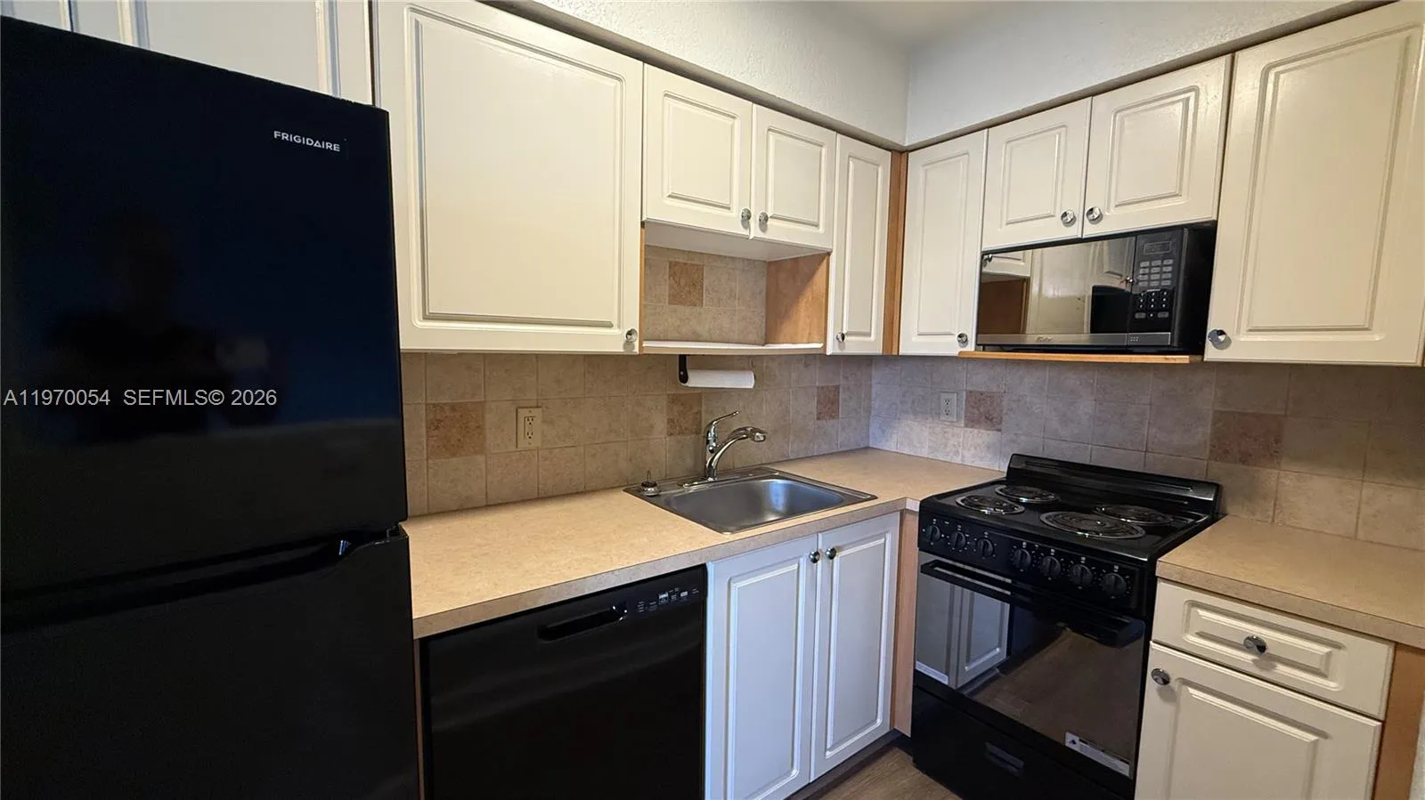 2607 Ne 8th Ave 29, Wilton Manors, Florida 33334, Wilton Manors, Florida 33334, 1 Bedroom Bedrooms, ,1 BathroomBathrooms,Residential Lease,For Rent,2607 Ne 8th Ave 29, Wilton Manors, Florida 33334,A11970054